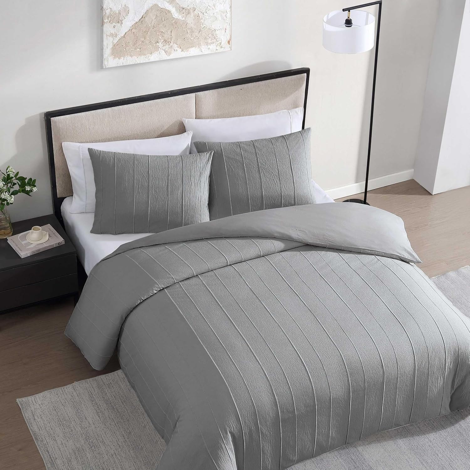 Vera Wang - Queen Comforter Set, Soft Cotton Bedding w/Smooth Cotton Percale Reverse, Lightweight for Year Round Comfort, 3 Piece Bed Set w/Matching Pillowcases (Woven Tucks Grey)