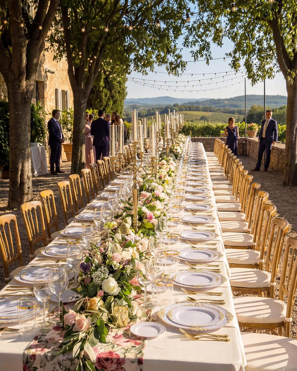 Nervure 700PCS Gold Plastic Plates - Gold Plastic Dinnerware Sets for 100 Guests - 200 Disposable Plates, 300 Silverware, 100 Cups, 100 Napkins for Wedding & Party & Graduation
