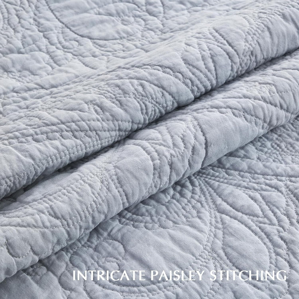 EVERGRACE 100% Cotton Paisley Quilt Set, King Size 3 Piece Set – Prewashed Lightweight Bedspread with 2 Shams, Soft & Breathable Matelasse-Style Quilted Coverlet, Pearl Blue