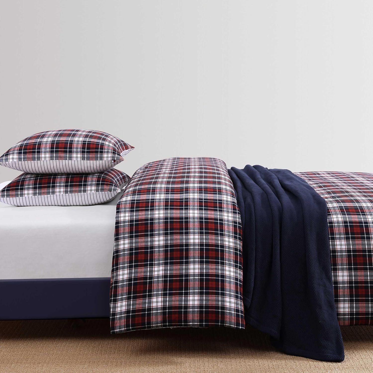 Tommy Hilfiger - Twin Comforter Set, Reversible Yard-Dyed Cotton Bedding with Matching Sham, Medium Weight, Oeko-Tex Certified, Dorm Essentials (Essential Tartan Red)