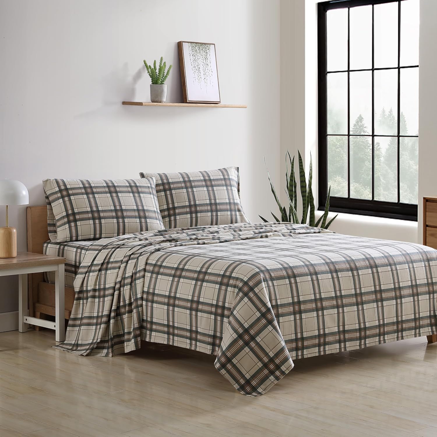 Eddie Bauer - Flannel Sheets King Size, Anti-Pilling & Wrinkle Resistant Cotton, Touchably Soft for All-Season Comfort - Bed Sheets with Matching Pillowcases & Fitted Sheet (Edgewood Plaid Green)