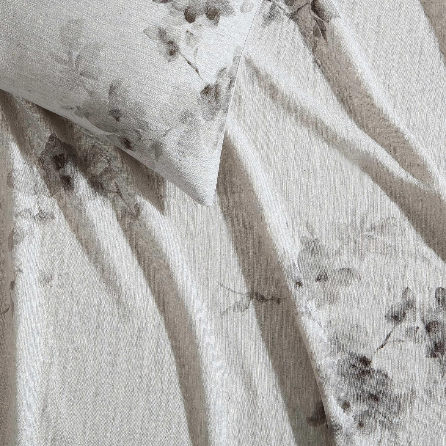 Calvin Klein - King Duvet Cover Set, Soft 100% Cotton Gauze Mélange Bedding, Tailored Knife-Edge Finish, 3 Piece Bed Set with Matching Pillowcases (Aquarelle Floral Grey)